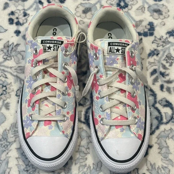 Converse Kids' Floral Sneakers - size 5 kids fits women’s 7 - Picture 6 of 6